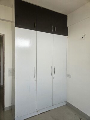 Furnished Amenities in 2 BHK Apartment at Pareena Laxmi Apartments, Sector 99 – for Rent