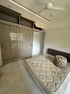 Bedroom in 2 BHK Apartment at Lodha Bel Air, Jogeshwari West – for Rent