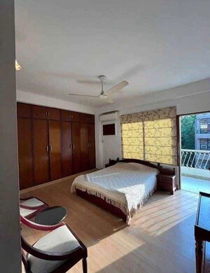 Bedroom in 2 BHK Builder Floor at Greater Kailash ii – for Rent