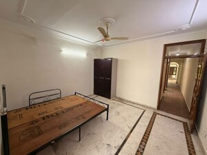 Room in 2 BHK Builder Floor at Malviya Nagar – for Rent