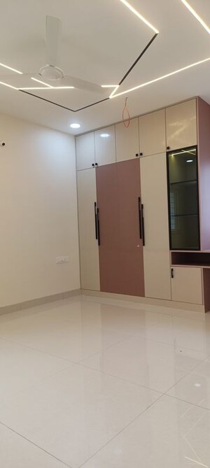 Room in 3 BHK Apartment at My Home Sayuk, Tellapur – for Rent