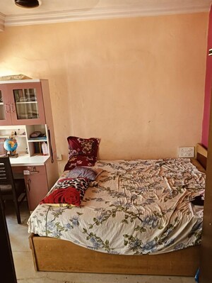 Bedroom in 2 BHK Apartment at Parinee Elenora, Vile Parle West – for Rent