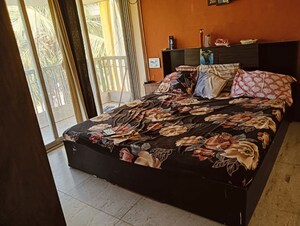 Bedroom in 2 BHK Apartment at Parinee Elenora, Vile Parle West – for Rent