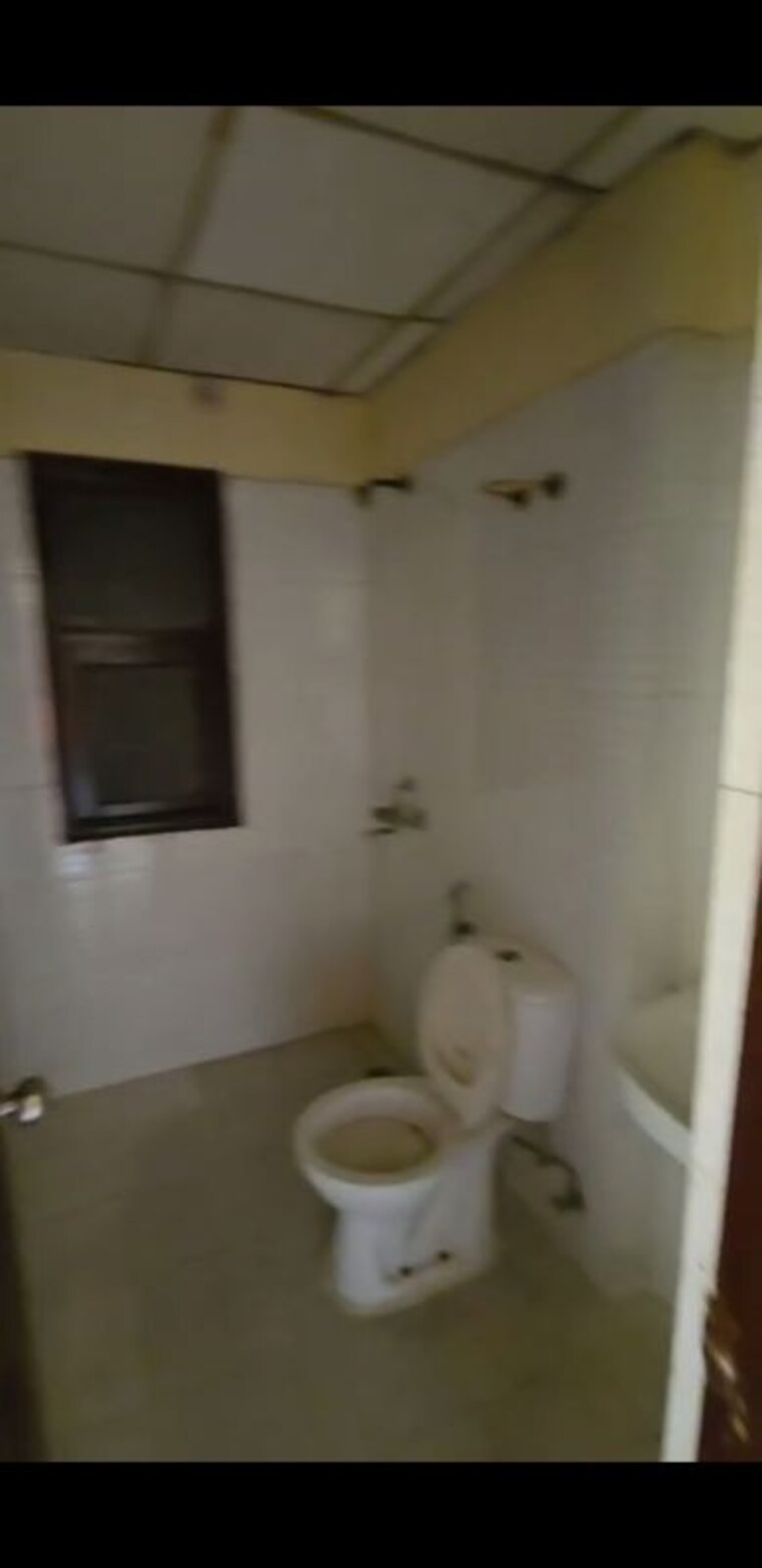 Bathroom, rps-savana 3 Bedroom 1249 Sq.Ft. Apartment In Sector 88 Faridabad 10699595