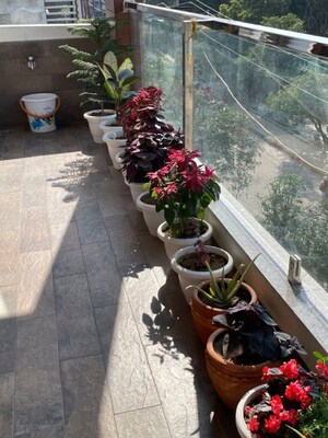Parking in  Pg at Vinay Khand 3 – for Rent