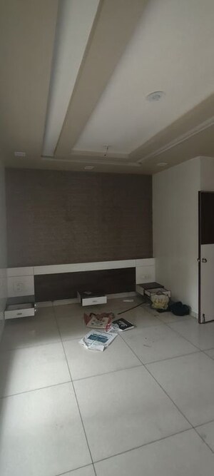 Room in  Apartment at Janak Puri – for Sale