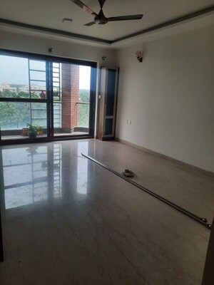 Room in 3 BHK Apartment at PCOC Lanai, Koramangala – for Sale