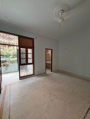 Room in 3 BHK Builder Floor at Kalkaji – for Rent