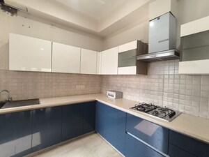Kitchen in 3 BHK Builder Floor at BPTP Amstoria Country Floor, Sector 102 – for Rent
