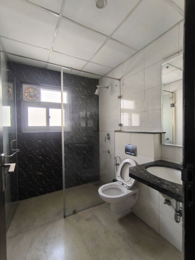 Bathroom, bptp-amstoria-country-floor 3 Bedroom 2700 Sq.Ft. Builder Floor In Sector 102 Gurgaon 10699667