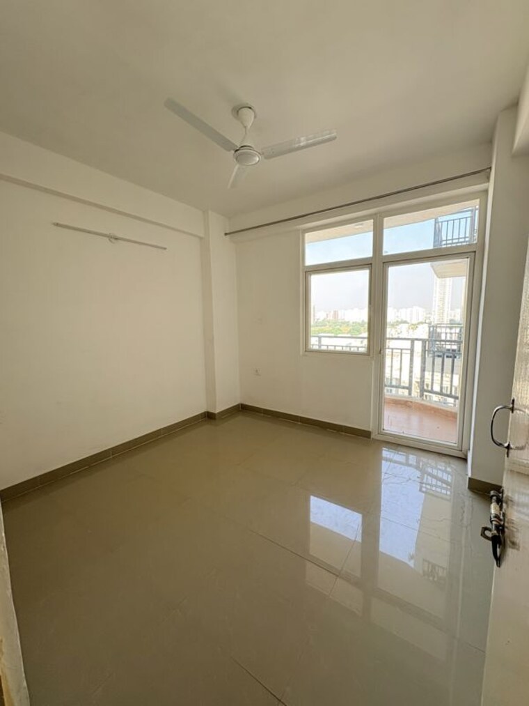 Room, landmark-the-homes-81 2 Bedroom 665 Sq.Ft. Apartment In Sector 81 Gurgaon 10699672