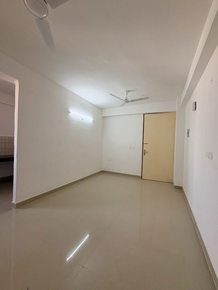 Room, landmark-the-homes-81 2 Bedroom 665 Sq.Ft. Apartment In Sector 81 Gurgaon 10699672