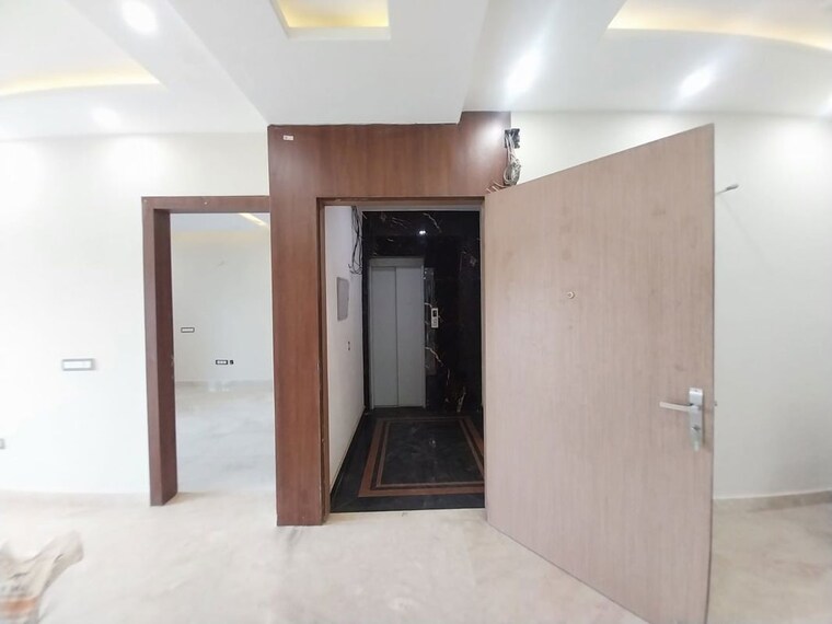 Room, vatika-india-next-floors 4 Bedroom 2700 Sq.Ft. Builder Floor In Sector 82 Gurgaon 10699707