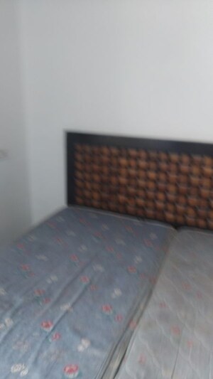 Room in 3 BHK Apartment at Conscient Habitat 78, Sector 78 – for Rent