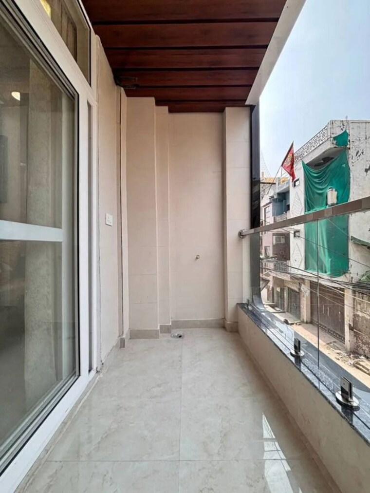 Balcony, uttam nagar 3 Bedroom 911 Sq.Ft. Builder Floor In Uttam Nagar Delhi 10699722