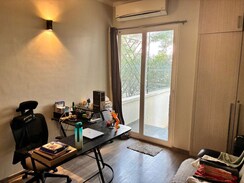 2.5 BHK +Builder Floor For Rent in Central Park Flower Valley