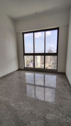 Room in 3 BHK Apartment at Piramal Mahalaxmi, Mahalaxmi – for Rent