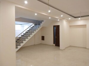 Room in 2 BHK Apartment at West End River View, Aundh – for Rent