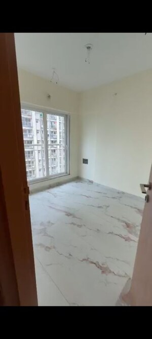 1 BHK Apartment For Rent in Ruparel Crest, Kurla East
