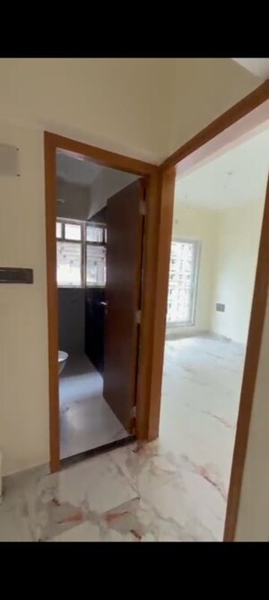 Room in 1 BHK Apartment at Ruparel Crest, Kurla East – for Rent
