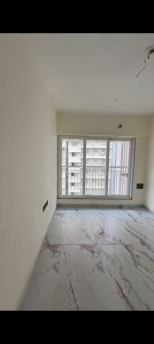 Room in 1 BHK Apartment at Ruparel Crest, Kurla East – for Rent