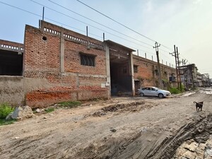  Shop For Sale in Mantana Kurchi