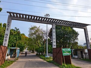  Shop – Exterior View View at Mantana Kurchi - for Sale