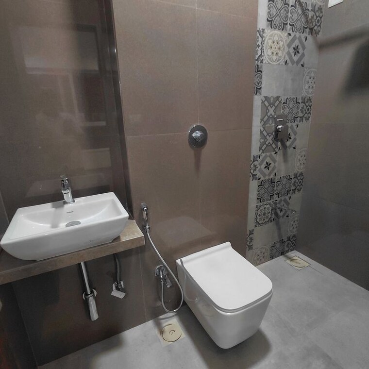 Attached Bathroom, group-satellite-elegance 1 Bedroom 427 Sq.Ft. Apartment In Goregaon East Mumbai 10700038
