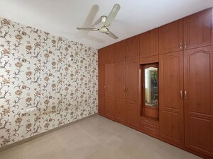 Room in 2 BHK Apartment at JS Tulip, Yelahanka – for Rent