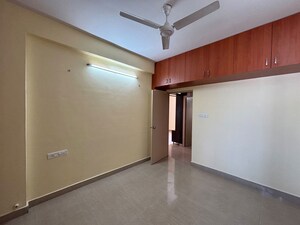 Room in 2 BHK Apartment at JS Tulip, Yelahanka – for Rent