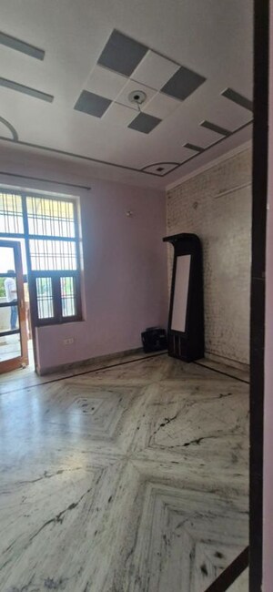Room in 2 BHK Independent House at Sector 8 – for Rent