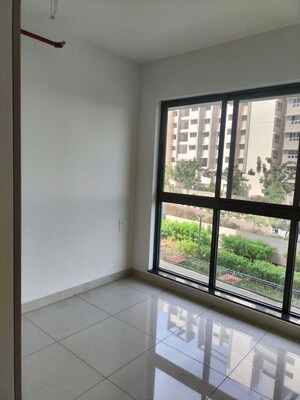 Room in 2 BHK Apartment at Godrej Golf Meadows, Poyanje – for Rent