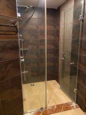 Bathroom in 4 BHK Builder Floor at Lavelle Road – for Rent