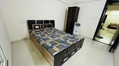 2 BHK +Apartment For Rent in Karan Manor