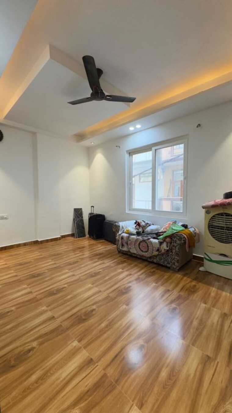  Parking, palm-residency-chhatarpur 3 Bedroom 1400 Sq.Ft. Apartment In Chattarpur Delhi 10700083