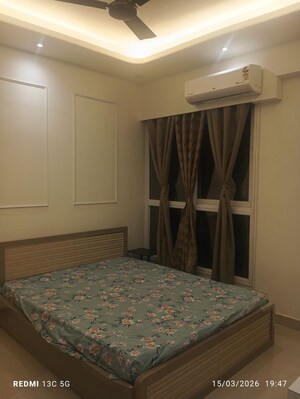 Bedroom in 2 BHK Apartment at Signature Global Prime, Sector 63a – for Rent