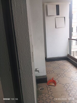 Bathroom in 3 BHK Apartment at Signature Global City 63A, Sector 63a – for Rent