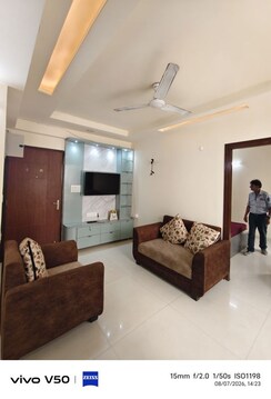 2 BHK +Apartment For Rent in Shree Parshvanath Enclave