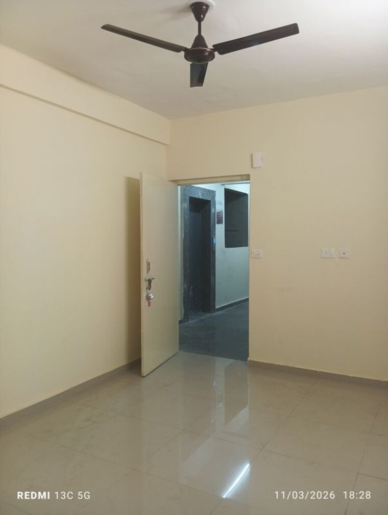 Room, pyramid-midtown 2 Bedroom 699 Sq.Ft. Apartment In Sector 59 Gurgaon 10700101