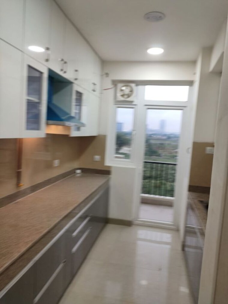 undefined, emaar-emerald-estate 2.5 Bedroom 1200 Sq.Ft. Apartment In Sector 65 Gurgaon 10700114