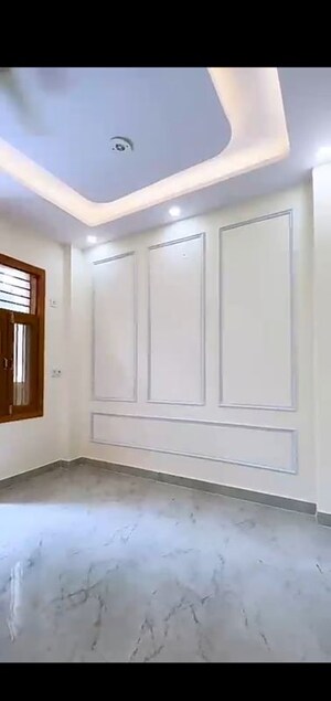 Room in 2 BHK Independent House at Vipin Garden – for Sale
