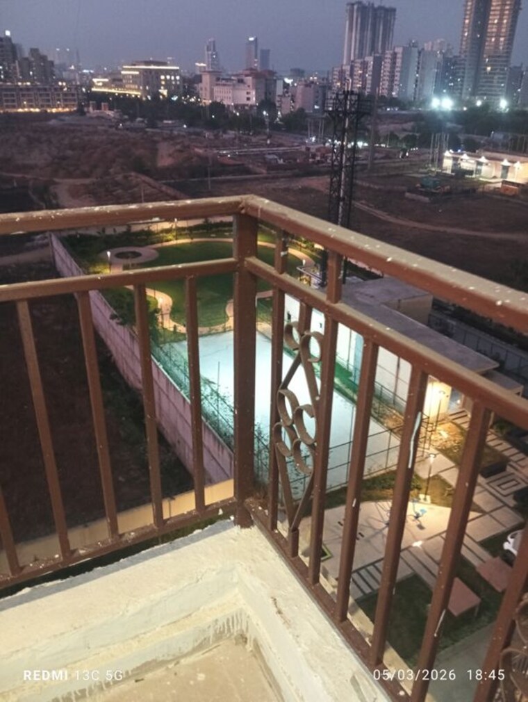Balcony, signature-global-prime 2 Bedroom 600 Sq.Ft. Apartment In Sector 63a Gurgaon 10700120