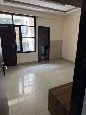 Room in 4 BHK Apartment at US Pine Homes, Dhakoli – for Rent