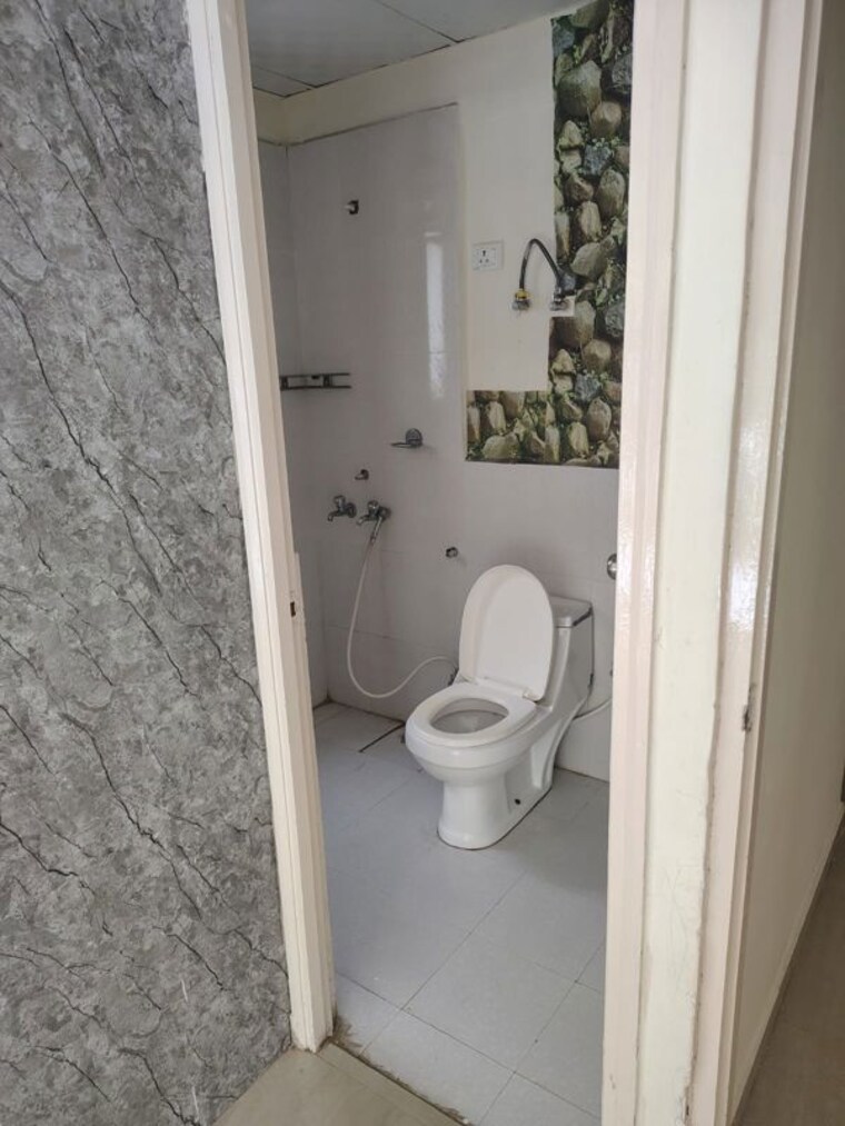 Bathroom, pyramid-urban-homes 2 Bedroom 625 Sq.Ft. Apartment In Sector 70a Gurgaon 10700131