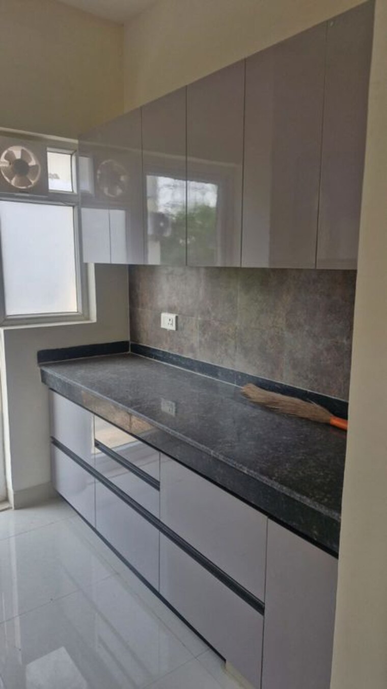 Kitchen, bptp-green-oaks 3 Bedroom 130 Sq.Ft. Builder Floor In Sector 70a Gurgaon 10700133