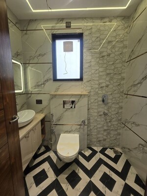 Bathroom in 3 BHK Builder Floor at BPTP Green Oaks, Sector 70a – for Rent