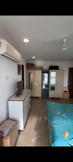 Team Area in 3 BHK Apartment at The Park Residency Andheri, Andheri West – for Rent