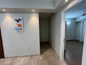 Room in 3 BHK Builder Floor at Signature Global City 63A, Sector 63a – for Rent