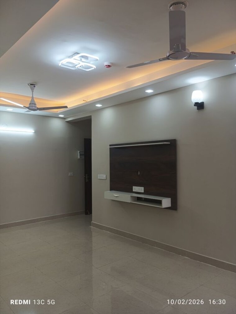 Room, signature-global-prime 2 Bedroom 590 Sq.Ft. Apartment In Sector 63a Gurgaon 10700150