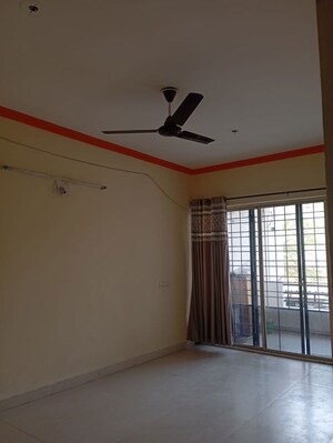 Room in 1 BHK Apartment at Bhujbal Township, Kothrud – for Rent